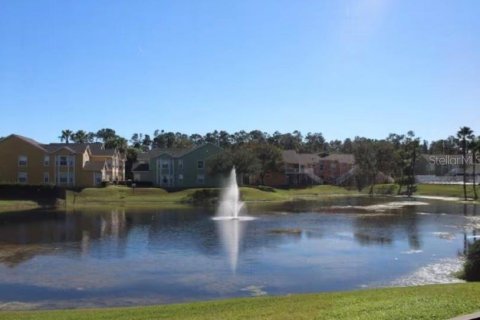 Touwnhouse à vendre à Kissimmee, Floride: 2 chambres, 94.02 m2 № 2334131 - photo 11
