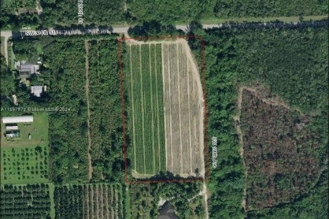 Terreno en venta en Homestead, Florida № 1855366 - foto 1