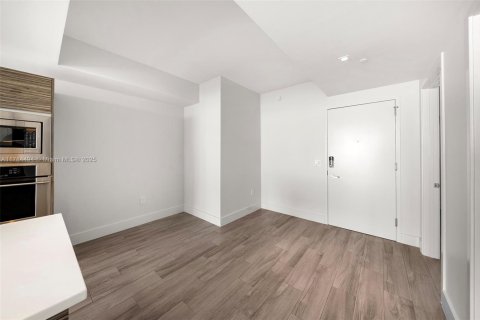 Купить кондоминиум в Майами, Флорида 2 спальни, 101.73м2, № 2016647 - фото 19