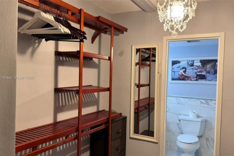 Снять в аренду квартиру в Норт-Бей-Виллидж, Флорида 1 спальня, 98.2м2, № 1947432 - фото 30
