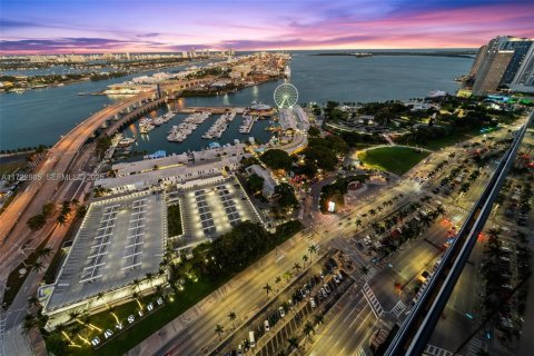 Condo in Miami, Florida, 2 bedrooms № 2186426 - photo 30