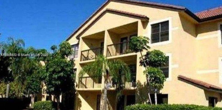Condo in Pompano Beach, Florida, 1 bedroom № 1741311