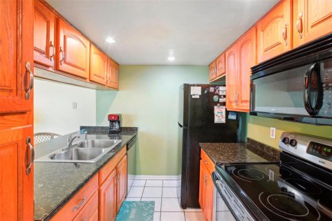 Condominio en venta en Madeira Beach, Florida, 2 dormitorios, 96.62 m2 № 1560470 - foto 16