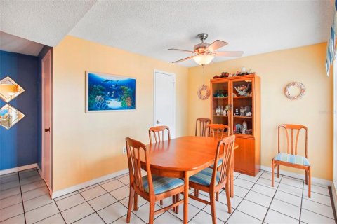 Condominio en venta en Madeira Beach, Florida, 2 dormitorios, 96.62 m2 № 1560470 - foto 12
