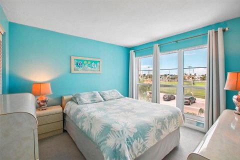 Condominio en venta en Madeira Beach, Florida, 2 dormitorios, 96.62 m2 № 1560470 - foto 22