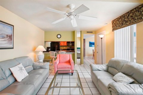 Condominio en venta en Madeira Beach, Florida, 2 dormitorios, 96.62 m2 № 1560470 - foto 11