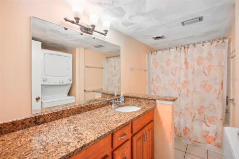 Condominio en venta en Madeira Beach, Florida, 2 dormitorios, 96.62 m2 № 1560470 - foto 20