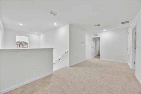 Casa en alquiler en Lake Wales, Florida, 4 dormitorios, 174.1 m2 № 1906418 - foto 13
