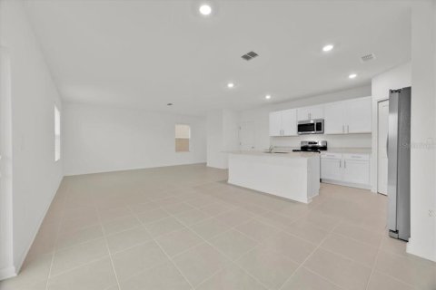 Casa en alquiler en Lake Wales, Florida, 4 dormitorios, 174.1 m2 № 1906418 - foto 10