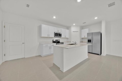 Casa en alquiler en Lake Wales, Florida, 4 dormitorios, 174.1 m2 № 1906418 - foto 11