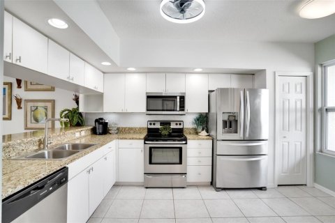 Copropriété à vendre à Largo, Floride: 3 chambres, 141.21 m2 № 1877258 - photo 3