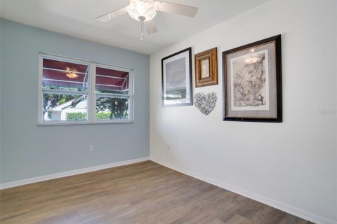 Copropriété à vendre à Largo, Floride: 3 chambres, 141.21 m2 № 1877258 - photo 12