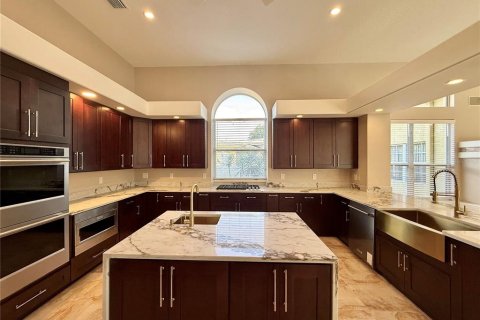 Villa ou maison à louer à Seminole, Floride: 6 chambres, 538.46 m2 № 2429402 - photo 13
