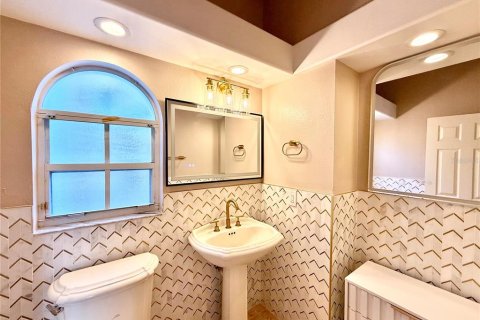 Villa ou maison à louer à Seminole, Floride: 6 chambres, 538.46 m2 № 2429402 - photo 23