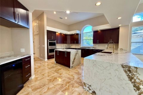 Villa ou maison à louer à Seminole, Floride: 6 chambres, 538.46 m2 № 2429402 - photo 14