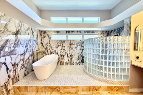 Villa ou maison à louer à Seminole, Floride: 6 chambres, 538.46 m2 № 2429402 - photo 30