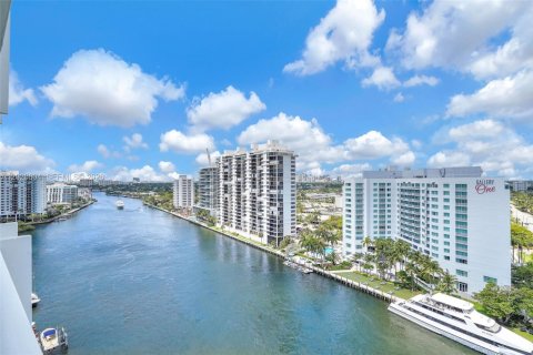 Copropriété à vendre à Fort Lauderdale, Floride: 2 chambres, 139.07 m2 № 2173277 - photo 13