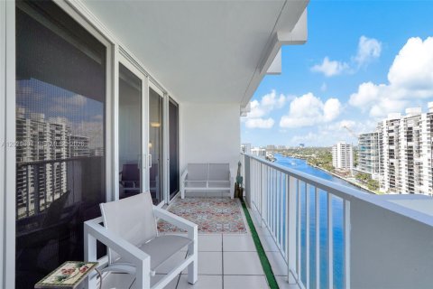 Copropriété à vendre à Fort Lauderdale, Floride: 2 chambres, 139.07 m2 № 2173277 - photo 14