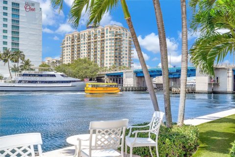 Copropriété à vendre à Fort Lauderdale, Floride: 2 chambres, 139.07 m2 № 2173277 - photo 17