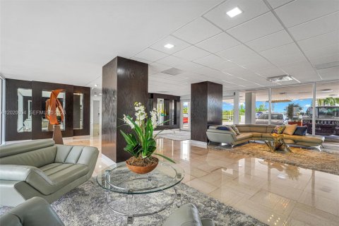 Copropriété à vendre à Fort Lauderdale, Floride: 2 chambres, 139.07 m2 № 2173277 - photo 11
