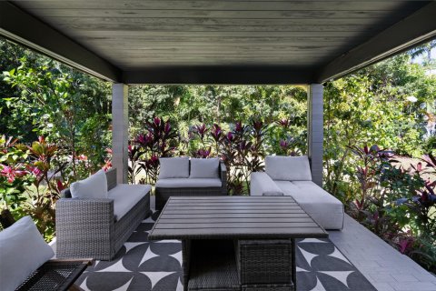 Casa en alquiler en Miami Beach, Florida, 4 dormitorios, 233.84 m2 № 2076913 - foto 14