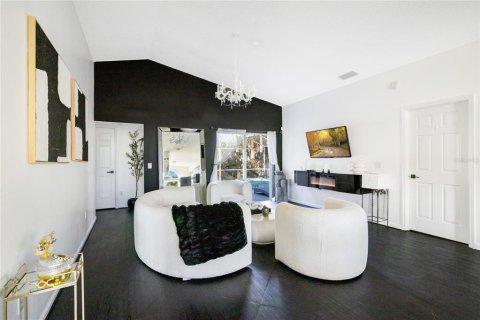 Casa en venta en Orlando, Florida, 4 dormitorios, 159.98 m2 № 1513889 - foto 11
