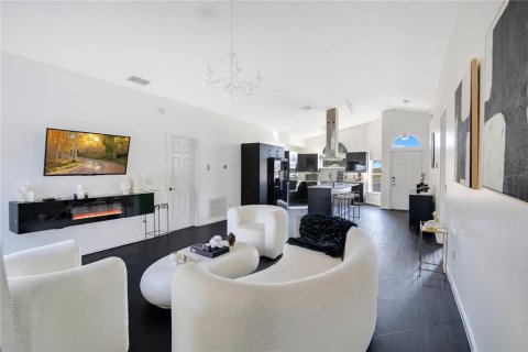 Casa en venta en Orlando, Florida, 4 dormitorios, 159.98 m2 № 1513889 - foto 12