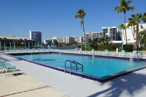 Condo in Hollywood, Florida, 3 bedrooms  № 1811679 - photo 14