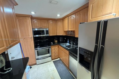 Copropriété à vendre à Miami Beach, Floride: 2 chambres, 89.56 m2 № 2041753 - photo 15