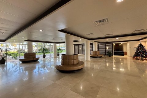 Copropriété à vendre à Miami Beach, Floride: 2 chambres, 89.56 m2 № 2041753 - photo 3