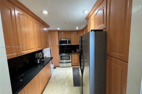 Copropriété à vendre à Miami Beach, Floride: 2 chambres, 89.56 m2 № 2041753 - photo 11