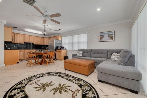 Condo in Holiday, Florida, 1 bedroom  № 1848622 - photo 4