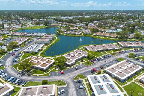 Condo in Holiday, Florida, 1 bedroom  № 1848622 - photo 19