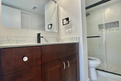 Copropriété à louer à Boca Raton, Floride: 2 chambres, 79.71 m2 № 2076410 - photo 12