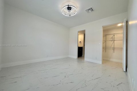 Copropriété à louer à Boca Raton, Floride: 2 chambres, 79.71 m2 № 2076410 - photo 8