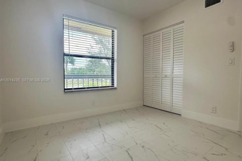 Copropriété à louer à Boca Raton, Floride: 2 chambres, 79.71 m2 № 2076410 - photo 6