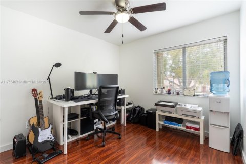 Townhouse in Pembroke Pines, Florida 3 bedrooms, 126.44 sq.m. № 1610498 - photo 20