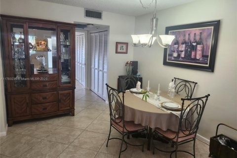 Condo in Deerfield Beach, Florida, 1 bedroom  № 1862759 - photo 6
