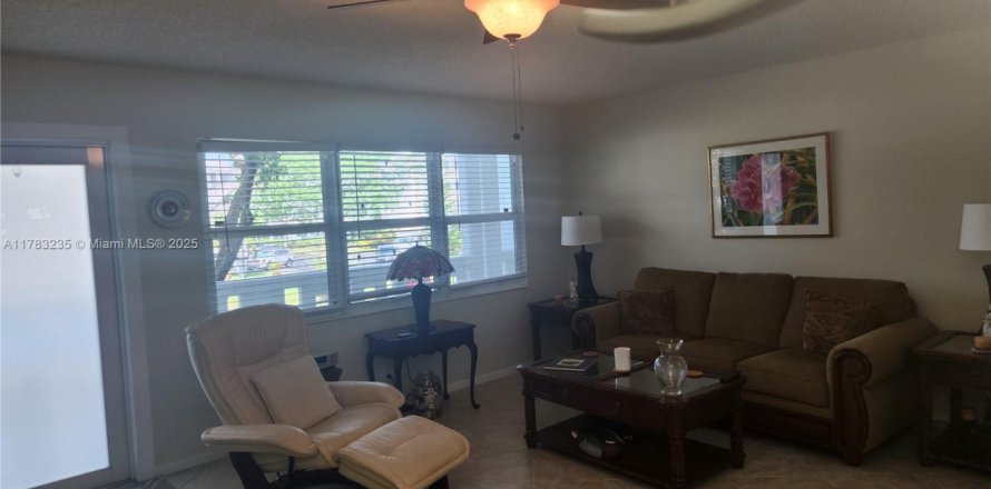 Condo in Deerfield Beach, Florida, 1 bedroom № 1862759