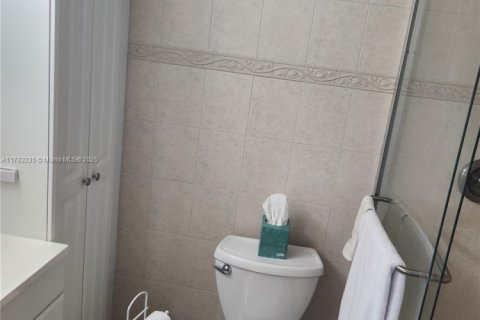 Condo in Deerfield Beach, Florida, 1 bedroom  № 1862759 - photo 24