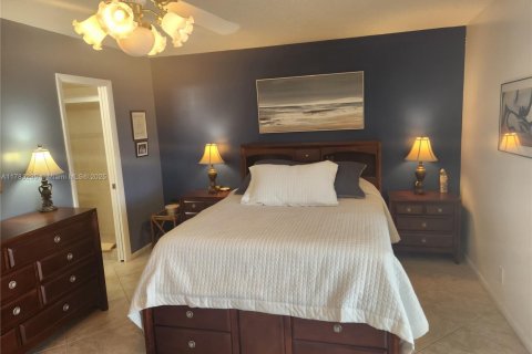 Condo in Deerfield Beach, Florida, 1 bedroom  № 1862759 - photo 19