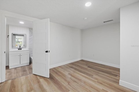 Casa en venta en Sarasota, Florida, 5 dormitorios, 255.85 m2 № 2230444 - foto 12