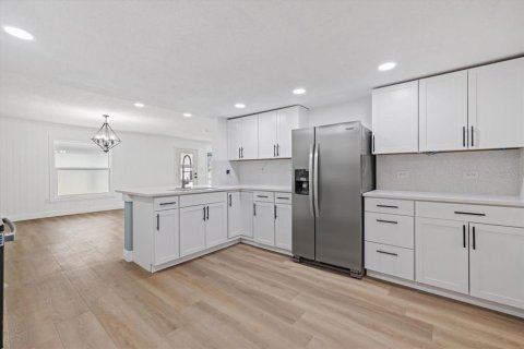 Casa en venta en Sarasota, Florida, 5 dormitorios, 255.85 m2 № 2230444 - foto 16
