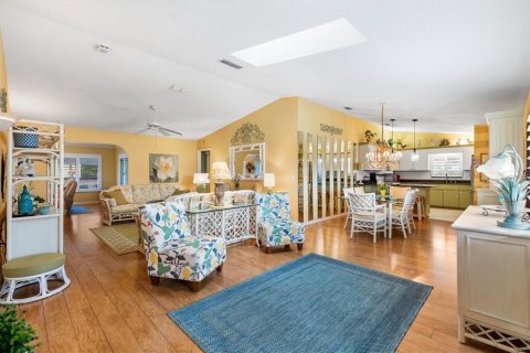 House in Summerfield, Florida 3 bedrooms, 173.73 sq.m. № 2195089 - photo 5