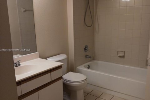 Copropriété à vendre à Pompano Beach, Floride: 1 chambre, 58.81 m2 № 1963346 - photo 7