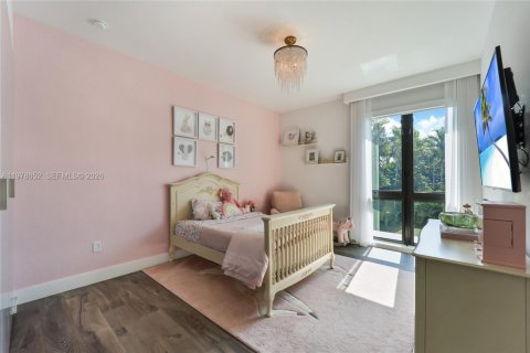 Villa ou maison à louer à Miami, Floride: 5 chambres, 460.33 m2 № 2046192 - photo 11