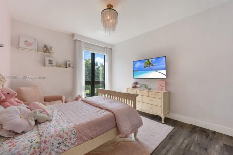 Villa ou maison à louer à Miami, Floride: 5 chambres, 460.33 m2 № 2046192 - photo 12