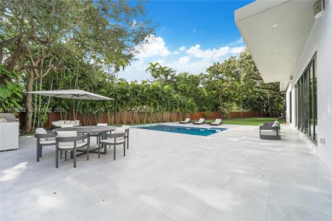 Villa ou maison à louer à Miami, Floride: 5 chambres, 460.33 m2 № 2046192 - photo 21