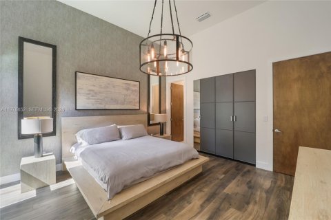 Villa ou maison à louer à Miami, Floride: 5 chambres, 460.33 m2 № 2046192 - photo 15