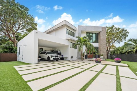 Villa ou maison à louer à Miami, Floride: 5 chambres, 460.33 m2 № 2046192 - photo 3